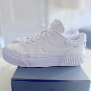 Nike Court Legacy Lift